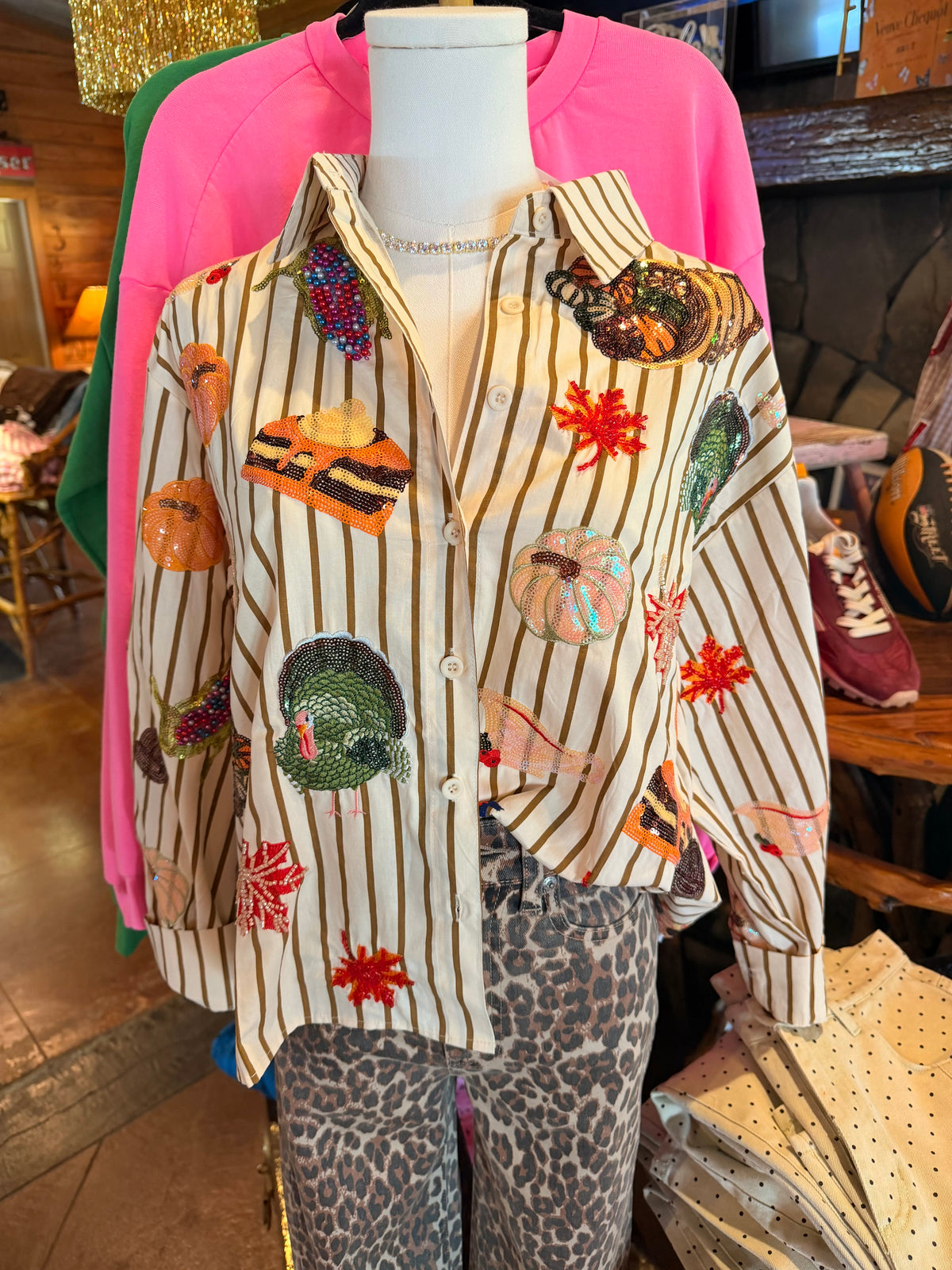 THANKSGIVING ICON BUTTON UP TOP