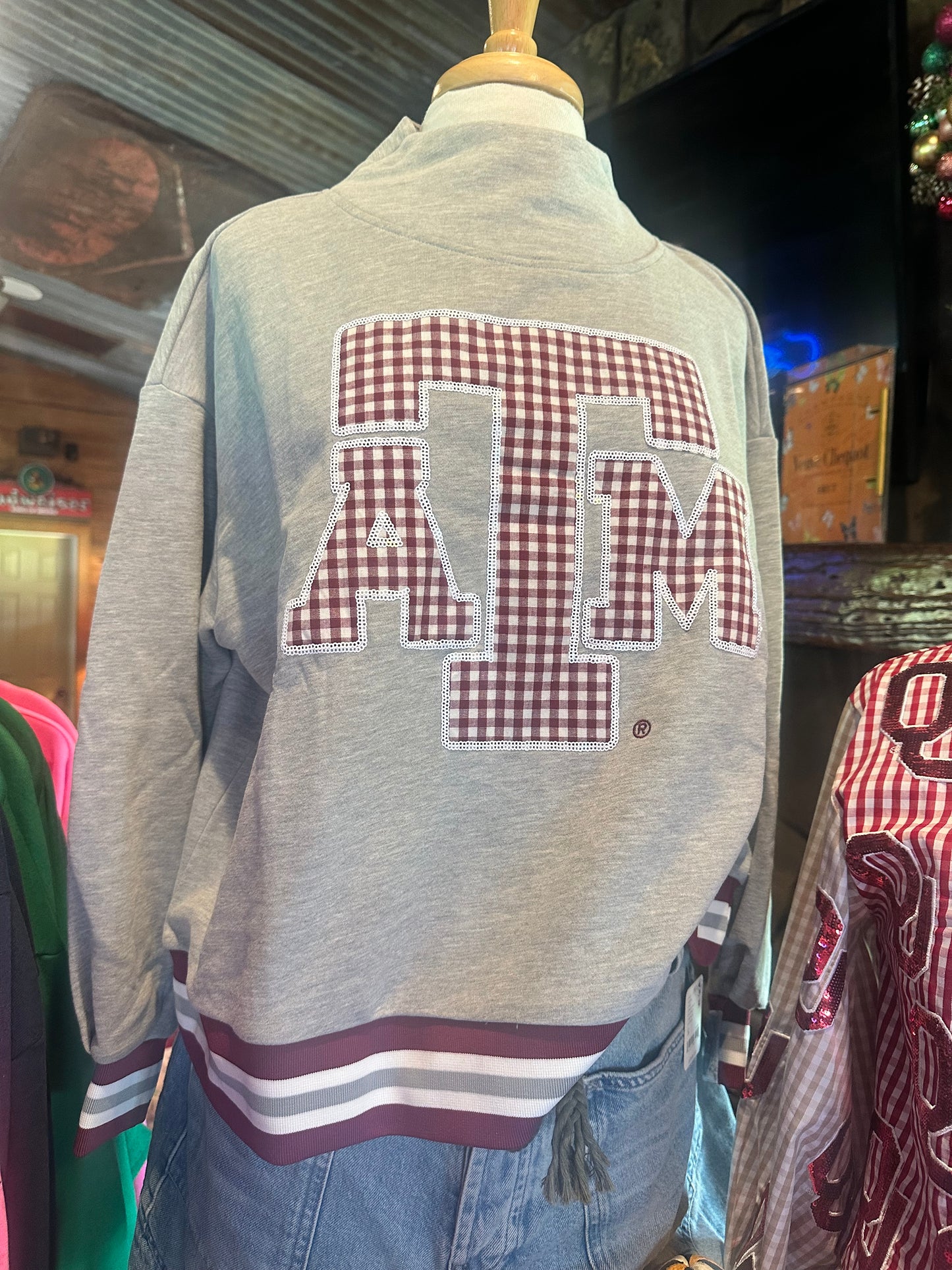 A&M GINGHAM MOCK NECK