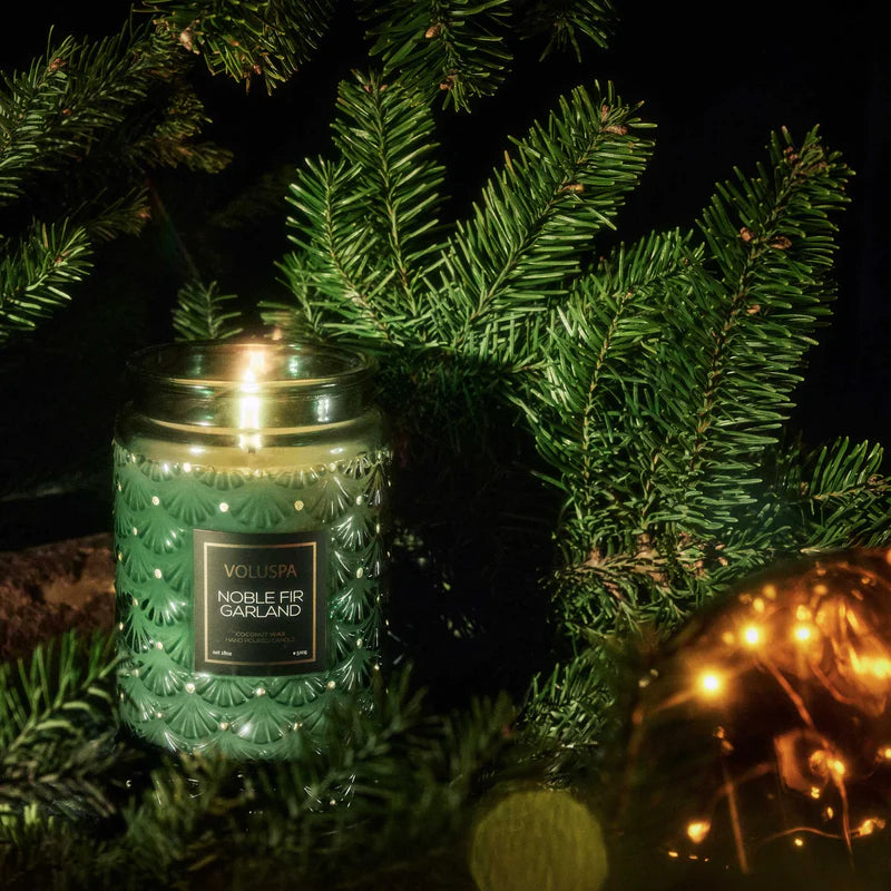 NOBLE FIR GARLAND 18 OZ CANDLE